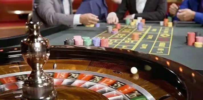 Metode pembayaran QRIS dan dompet digital di crindo88